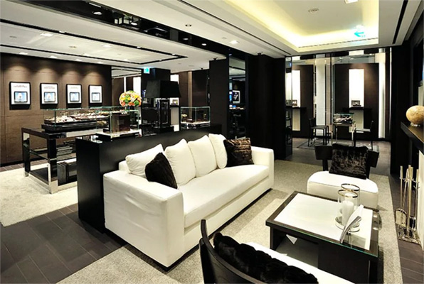 广东阳江万国专修店在哪里